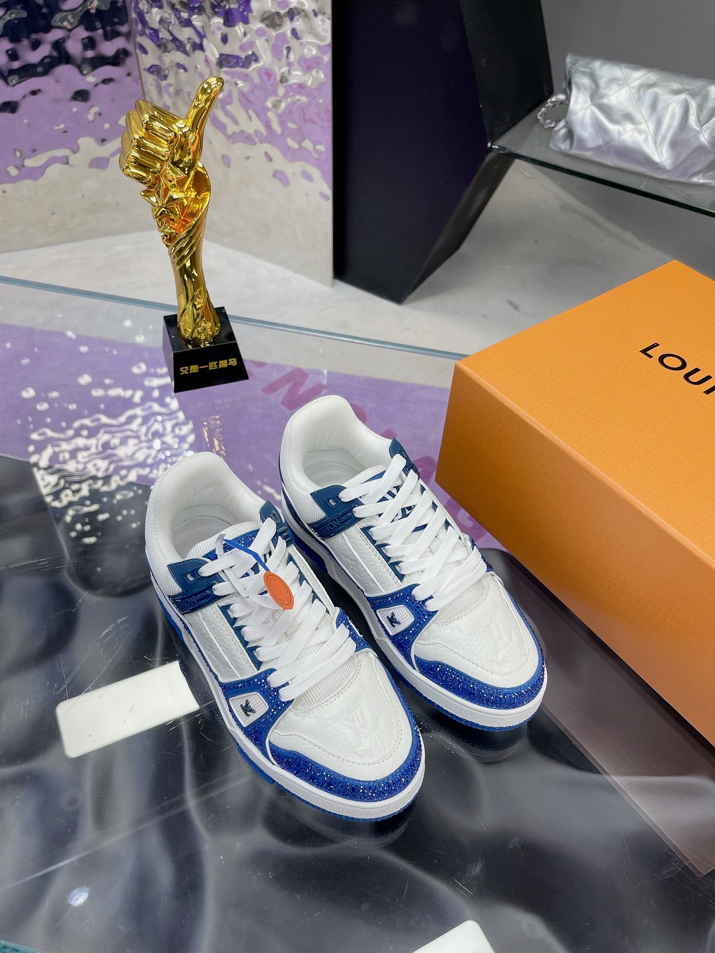 Louis Vuitton LV Trainer Maxi – Com Cristais (Unissex)