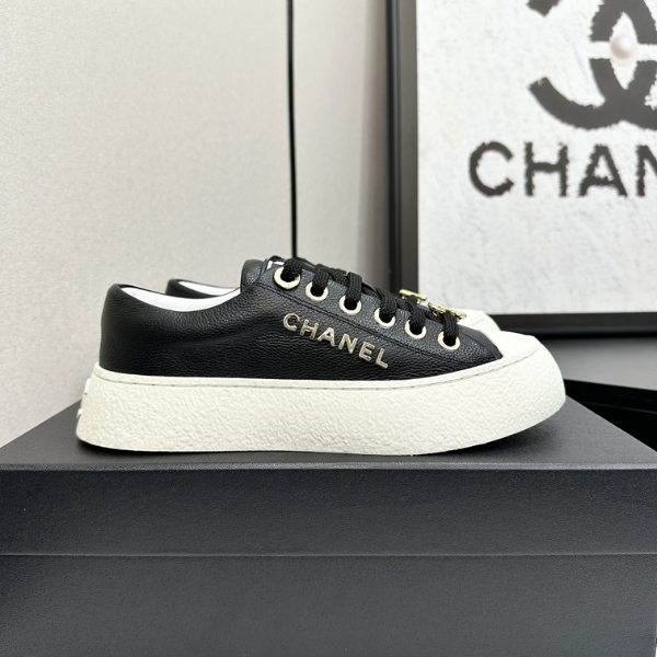 Chanel Panda Sneaker - Couro Preto e Branco